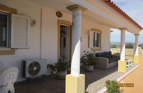 Castelo House | Villa with private pool and barbecue. Total privacy