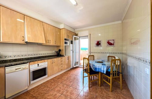Tordera Ski Chalet | Villa with private pool, wifi, barbecue, outdoor dining area. capacity 9 pax. Vivalidays Gala.