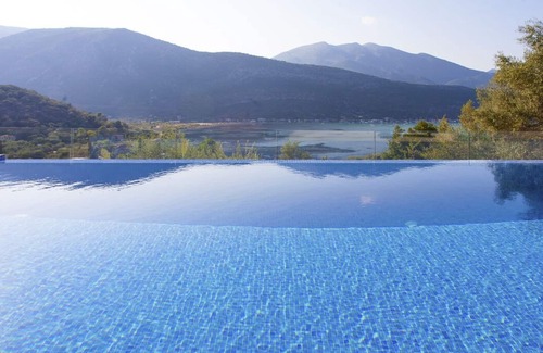 Nidri Villa | Villa with Private Pool & Seaviews ideal for families