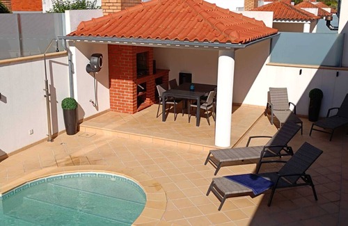 Torreira Villa | Villa with private pool & rooftop, games room