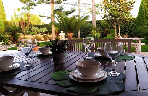 Elche Villa | Villa with private pool and gardens