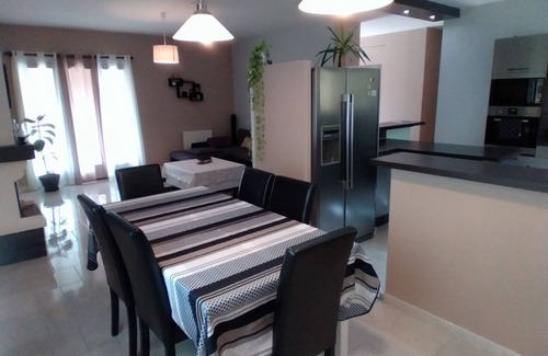 Pieusse Villa | Villa with private pool surrounded by nature