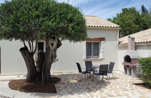 Parelioi Villa | Villa With Private Pool