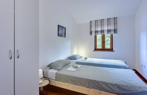Petehi House | Villa with private pool, sun loungers, WiFi, air conditioning