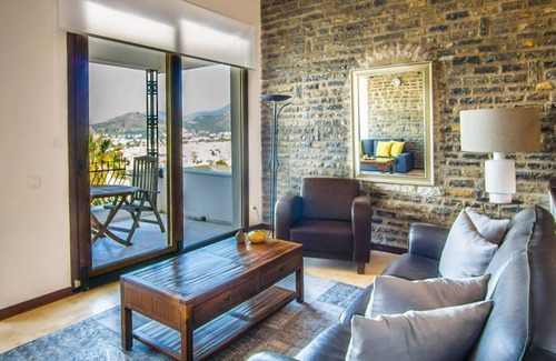 Bodrum City Center Villa | Villa with Private Pool and Lovely View in Bodrum