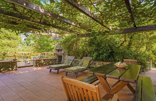 Massa House | Villa with private pool, WIFI, A/C, TV, terrace, pets allowed, parking, close to Forte Dei Marmi