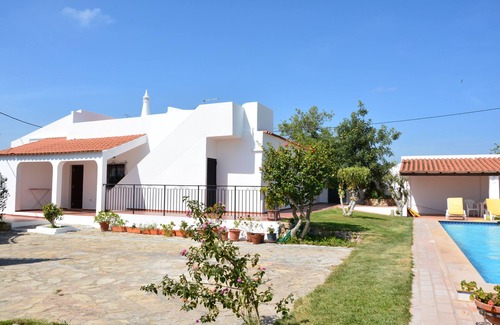 Paraiso Villa | Villa with Private Swimming Pool/WI-Fi/Pet friendly