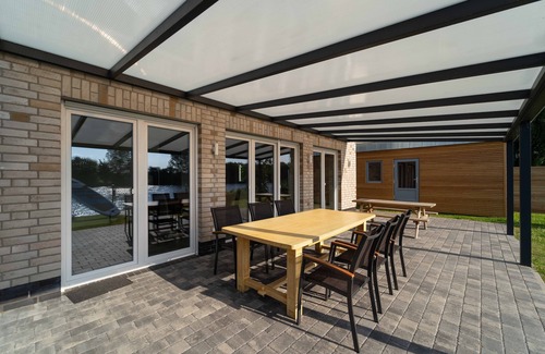 Barssel House | Villa with sauna, fireplace, private jetty and access to the lake