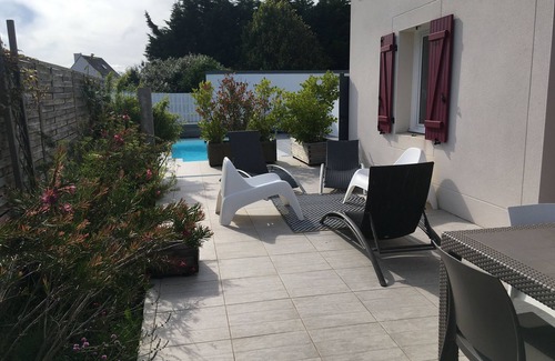 Groix House | Villa with sea view, heated swimming pool