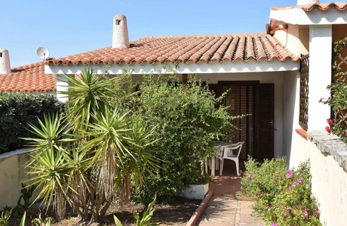 Rena Majore House | Villa with sea view in Residence with swimming pool