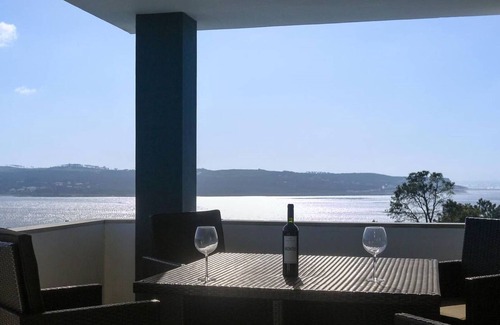 Caldas da Rainha Villa | Villa with stunning lagoon views and pool