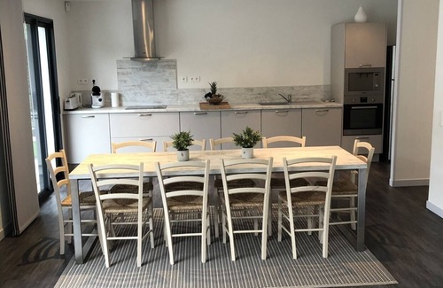 Biscarrosse Plage Villa | villa with swimming pool in a very quiet area of biscarrosse plage