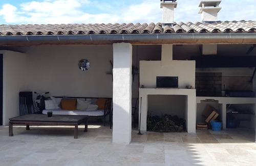 Peyruis Villa | Villa with swimming pool in Haute Provence