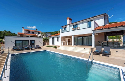 Brgod Villa | Villa with swimming pool and panoramic views