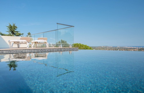 Calonge Villa | Villa with views of the Mediterranean Sea. Infinity pool.