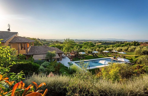 Montaione Villa | Villa with WIFI, pool, A/C, TV, patio, pets allowed, panoramic view, close to San Gimignano