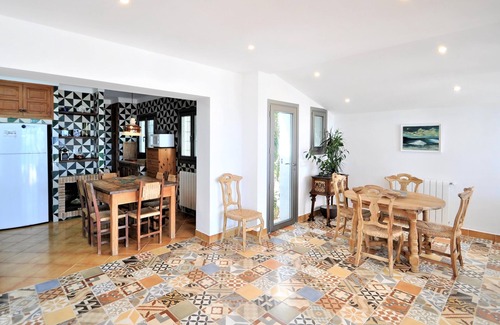 Betlem de Marina House | Villa XOROI- Dream front line Villa in Betlem (Mallorca) with pool and direct access to the sea. - Free Wifi