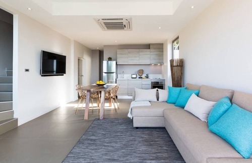 Chaweng City Center Villa | Villa Yao Noi Como 1Br Ocean View