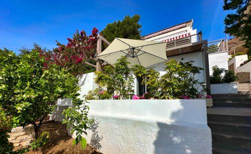 Poros Apartment | Villa Yolanda 1 - Luxury Studio ALEXANDER, sea view