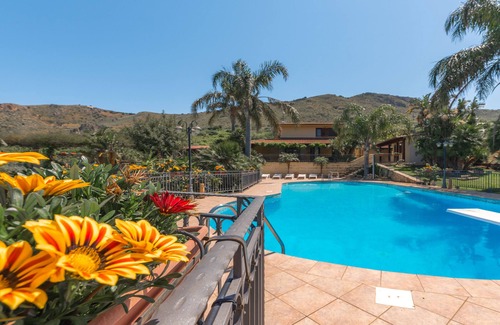 Bagheria Villa | Villa Zagara with Pool by Sicily in Villas