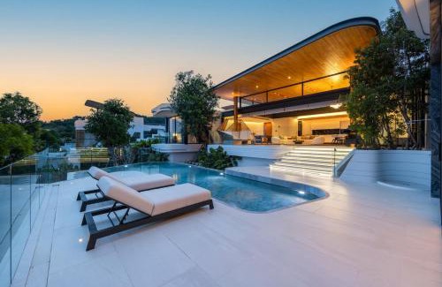 Choeng Thale Villa | Villa Zavaya 360 View Luxury Retreat With Private Pool by TropicLook