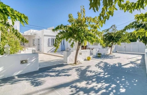 Ampelas Villa | Villa Zeos - Cycladic house close to the beach