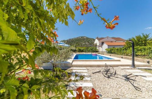 Stasevica Villa | Villa Zorka
