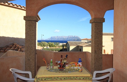 Pittulongu House | VillaGaia apartment 450mt from the sea-Panoramic terrace-ParkAutoPrivate car-WiFi