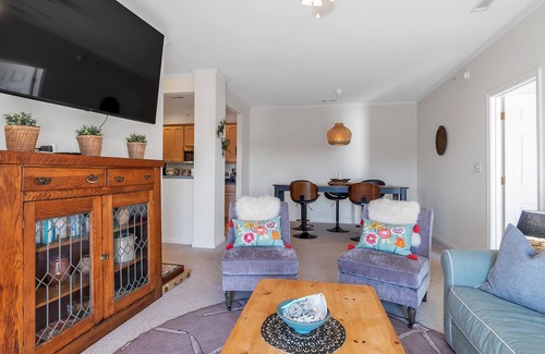 Villages of Five Points Condo | Village at Five Points Beach Condo Getaway