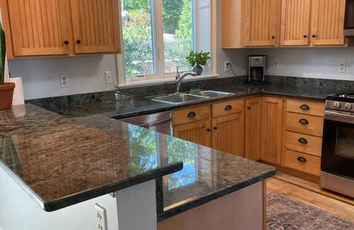 Cohasset House | Village Colonial/Harbor Views.