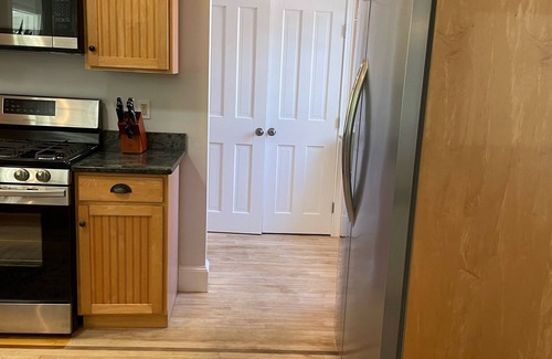 Cohasset House | Village Colonial/Harbor Views.