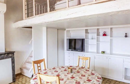 Bormes-Les-Mimosas Apartment | Village De Bormes Les Mimosas 23.2