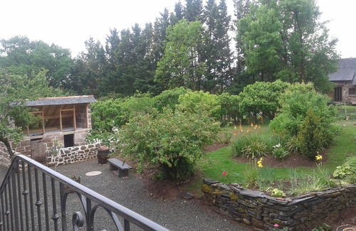 Objat Cottage | Village house * Brive-la-Gaillarde area