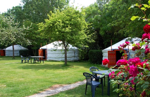 Saint-Lunaire Ski Chalet | village of yurts dinan dinard