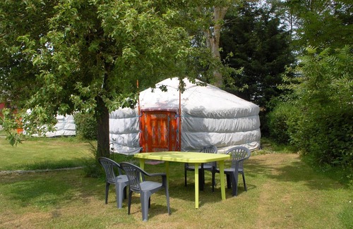 Saint-Lunaire Ski Chalet | village of yurts dinan dinard