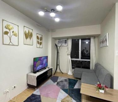 Lahug Apartment | VillaHermia Staycation - Avida Tower Cebu IT Park