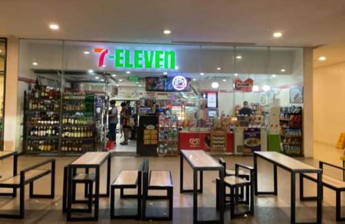 Lahug Apartment | VillaHermia Staycation Avida Riala, Cebu IT Park