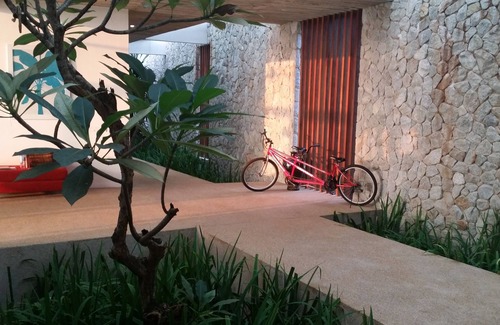 Balok Villa | Villaku Residences Beachfront