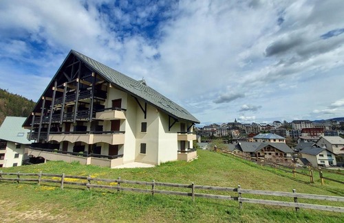 Villard-de-Lans Apartment | Villard je t'aime - Résidence Les Tennis - 2 Appartements 2 pièces 5 p et 6 p