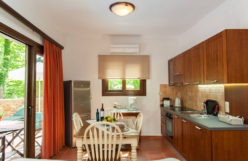 Elos Villa | Villas Arhontika Red, Nestled in Chestnut Forest in Cretan Mountainside
