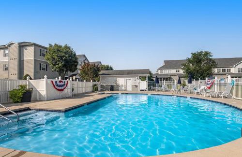 Rehoboth Beach Apartment | Villas at Bay Crossing - 34682 Villa Circle Unit #4308