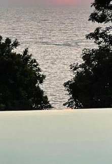 Antoneys Cay Apartment | Villas De Cisnes Starfish or Anchor floors