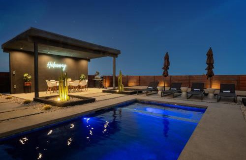 Joshua Tree Villa | Villas Pool-Spa- Fire pit- Golf