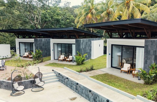 San Miguel Villa | VIllas TURRÚ 401 fully equipped inside gated property in Turrucares, Alajuela.