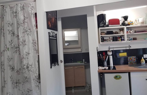 Villebon-sur-Yvette Apartment | Villebon-sur-Yvette Studio 20kms from Paris (RER B Station Lozère)