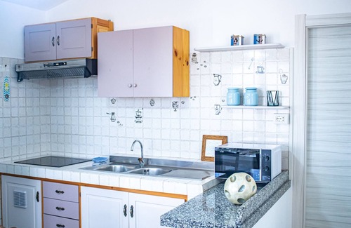 Chia House | Villetta I Pini Azzurri, with large garden and private tennis court