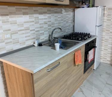 Apollosa Apartment | villetta in collina Via Galieri, 36