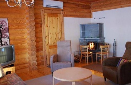Sonkajarvi House | Villiruusu by Interhome