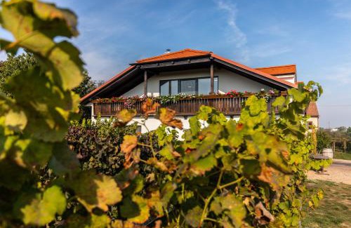 Mikulcice House | Vinařství Výmola