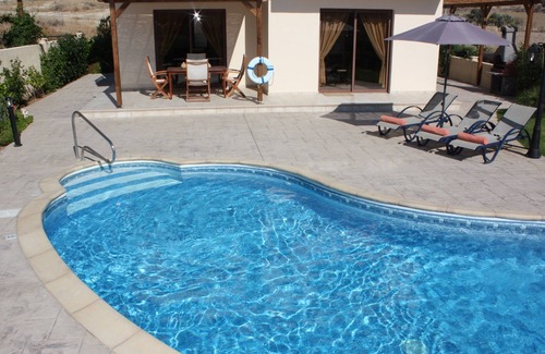 Pissouri Villa | Vineland Cottage . Free Wi-Fi . Big pool with walk in steps